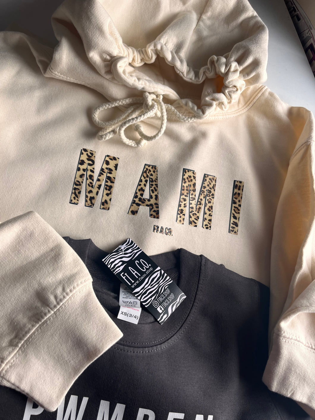 MAMI vanilla sweater/hood