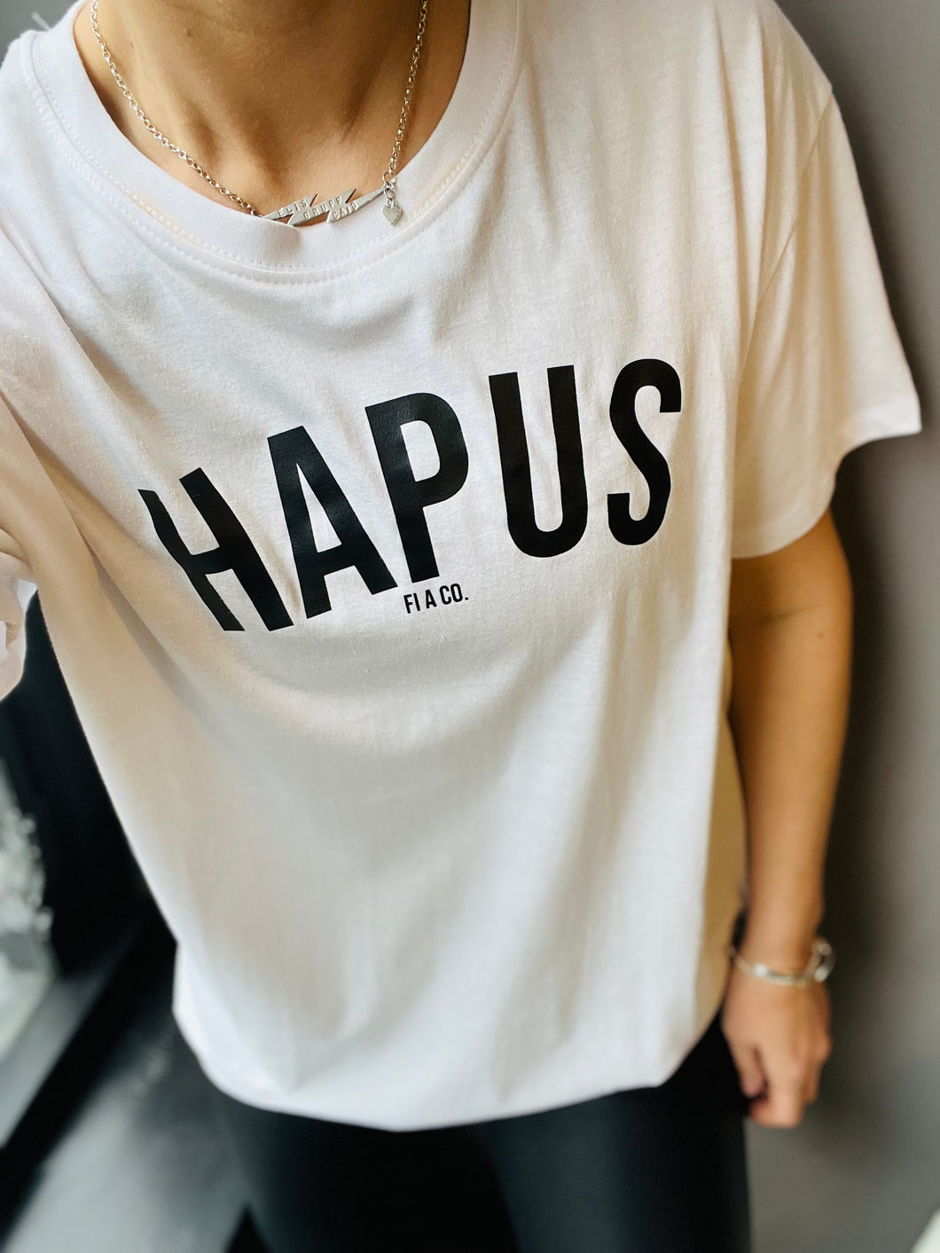 HAPUS neutral T-shirt