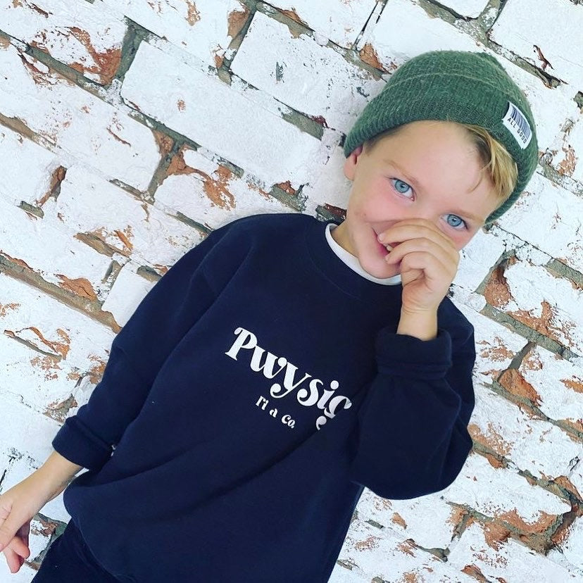 “Pwysig” sweater