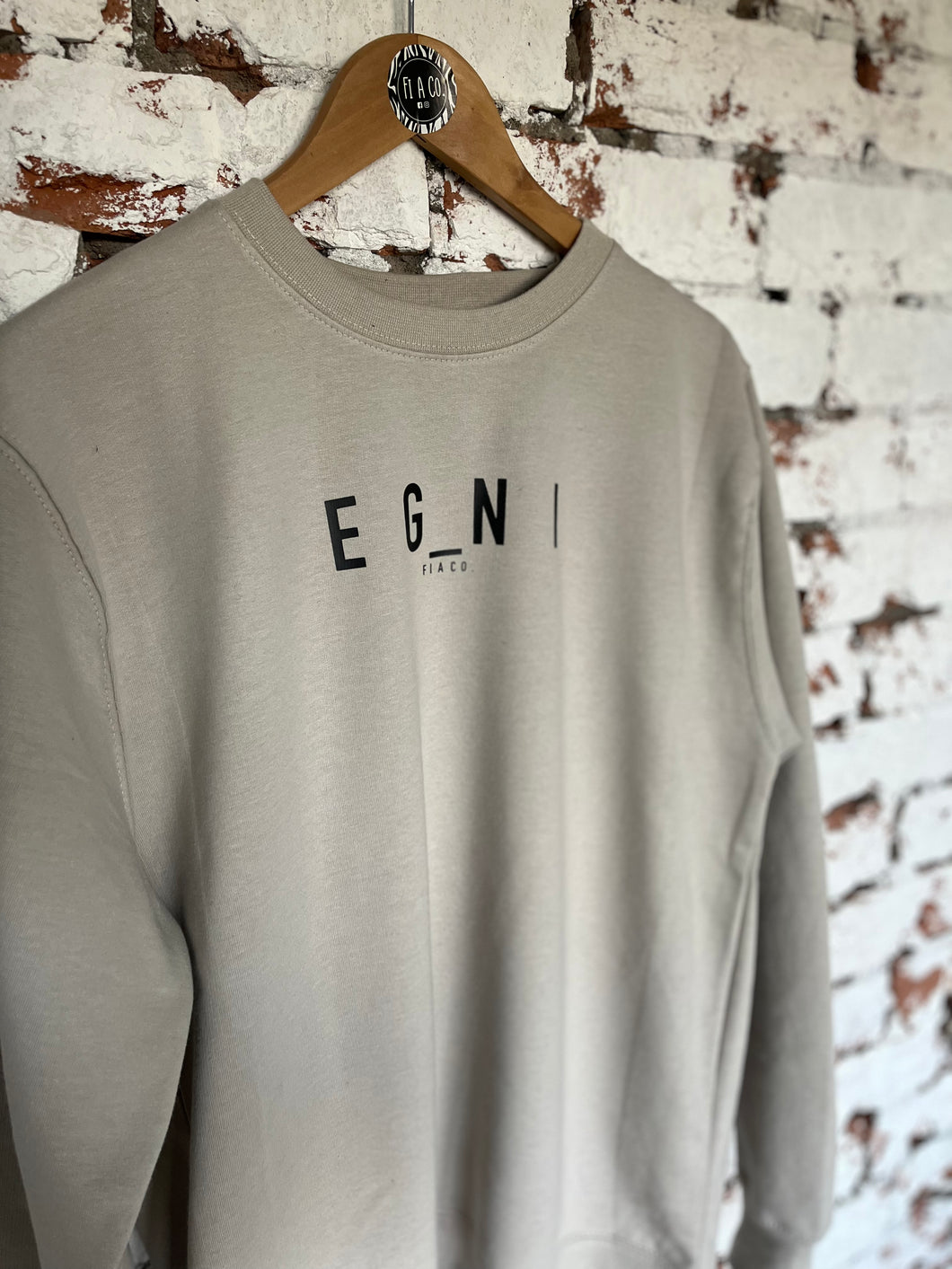 EGNI stone sweater & hood